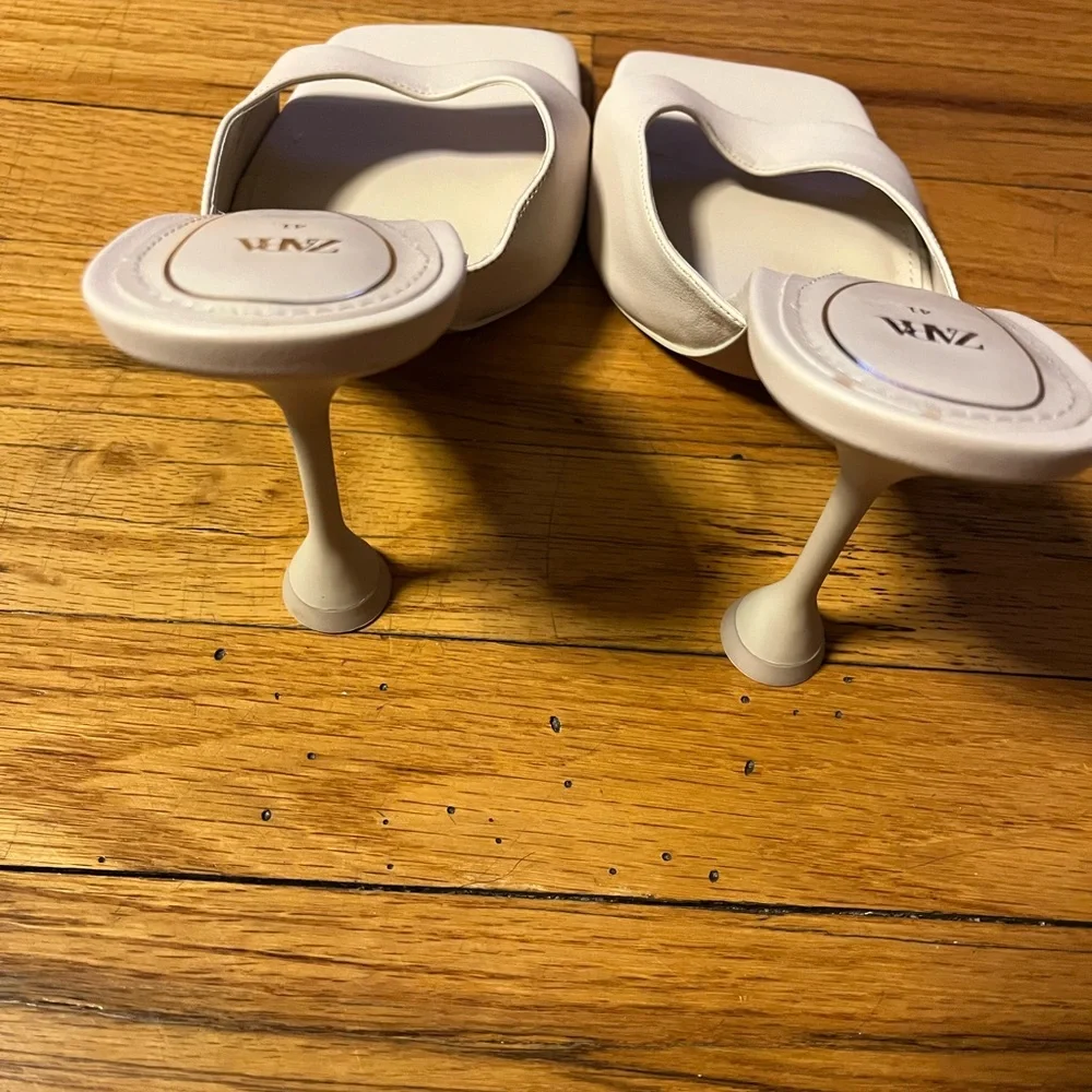 Zara Cream Square-Toe Sculpted-Heel Mules - Picture 3 of 5